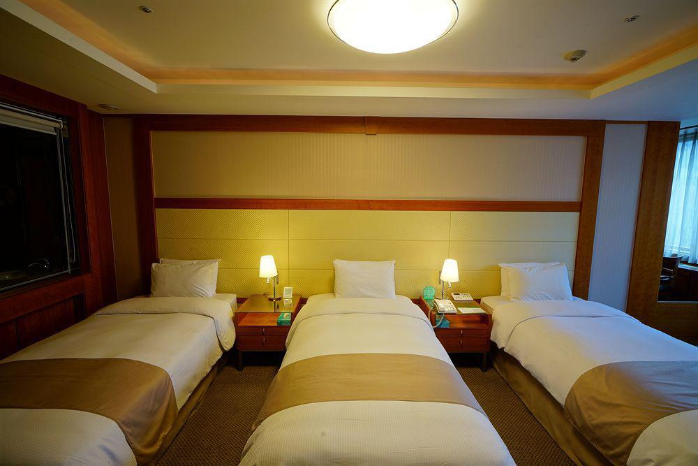 Hotel Pacific